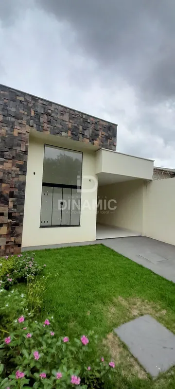 ( ID 08) Casa 3 Quartos com Suíte e Quintal Grande - Oportunidade Imperdível em ...