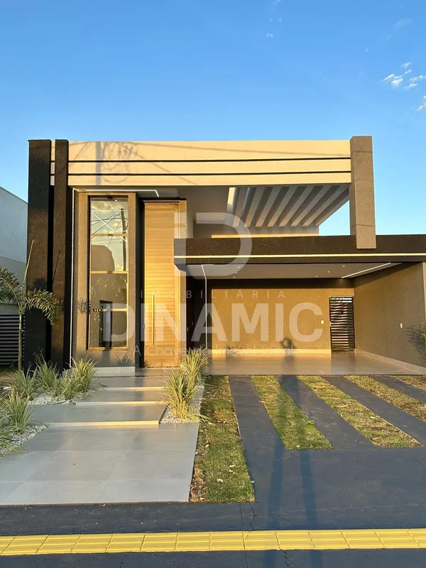 Residência na Alameda Grécia , Terras Alpha 1(ID 08) Uma residência moderna e so...