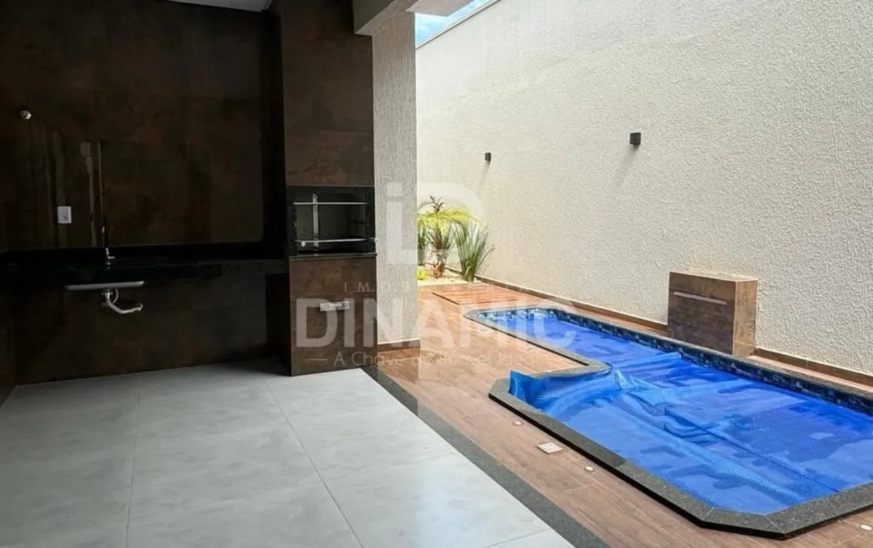 ( ID 01) Casa 03 Quartos no Bairro Santuário, próximo à Basílica do Divino Pai E...