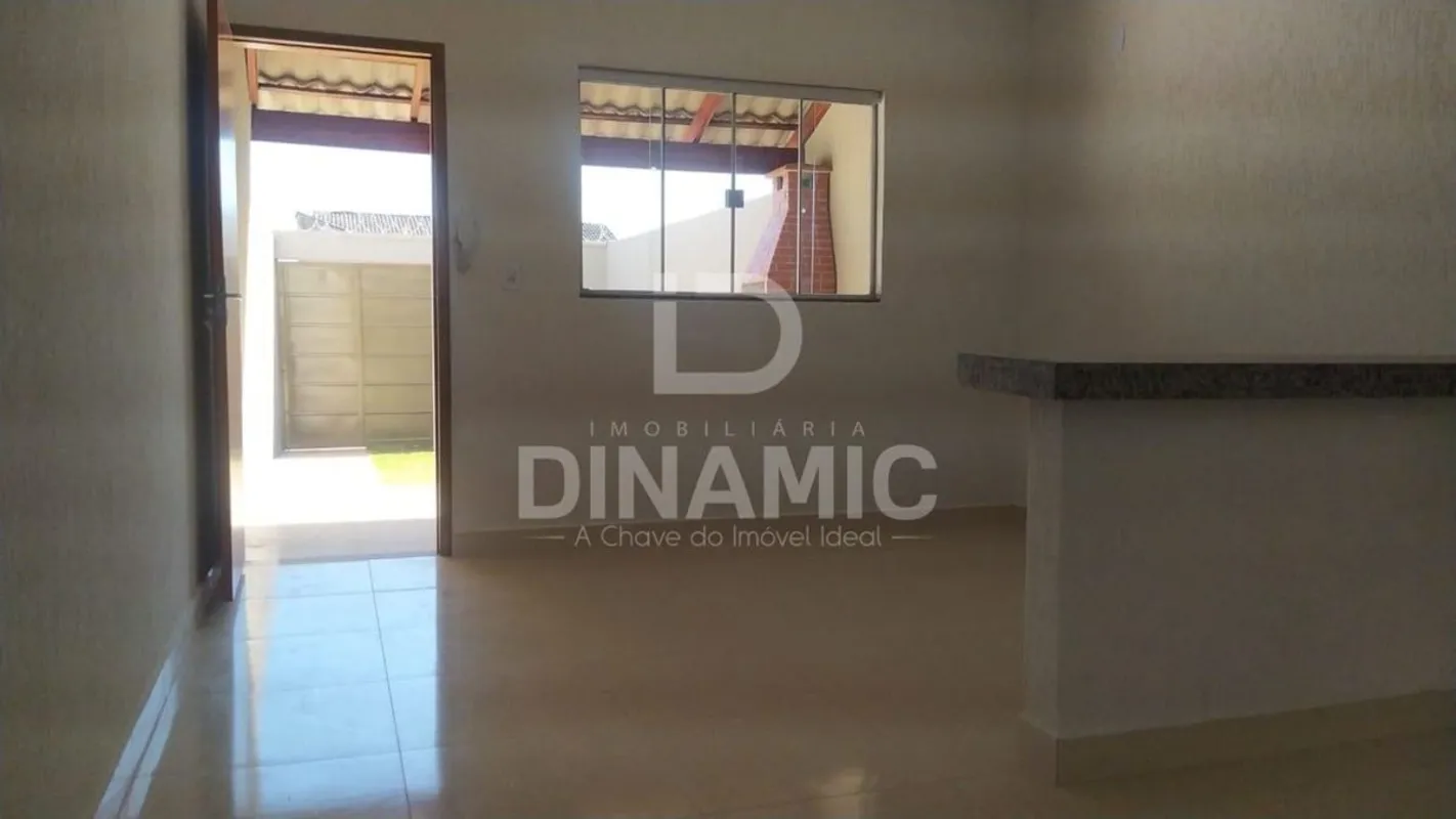 Casa no bairro Dela Pena com espaço gourmet(ID 01) Esta casa é ideal para quem b...