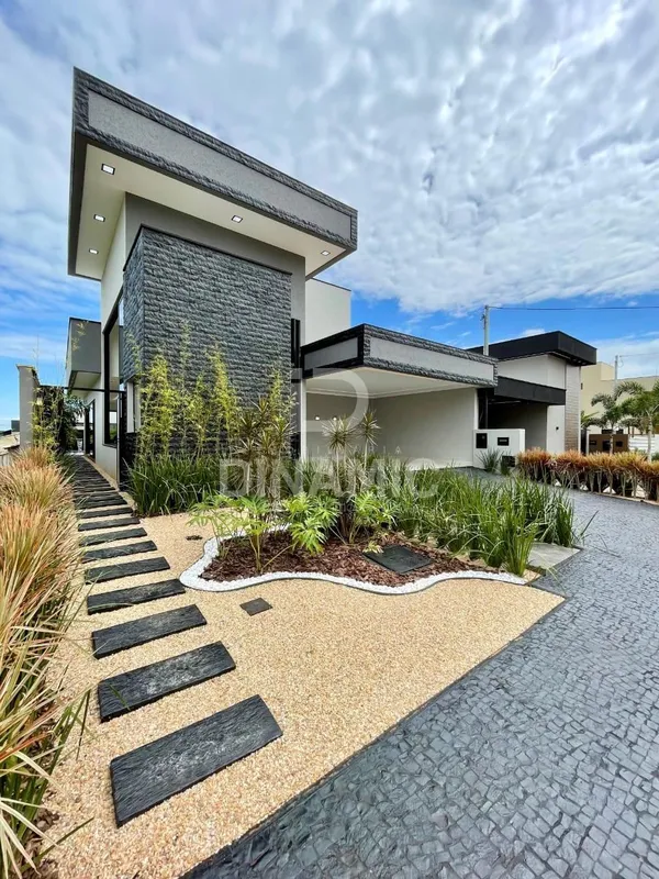 (ID 1) Casa térrea à venda no Condomínio Village Trindade, Setor Morada do Lago,...