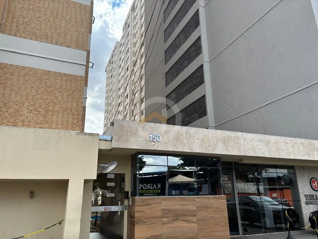 Apartamento com três suítes plenas, duas vagas de garagem, repleto em armários. ...