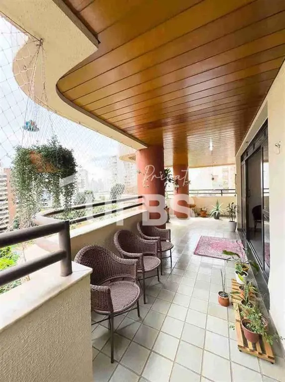 COD U-0023072 - Apartamento à venda 274,20 m² em frente à Praça T-25 no Setor Bu...