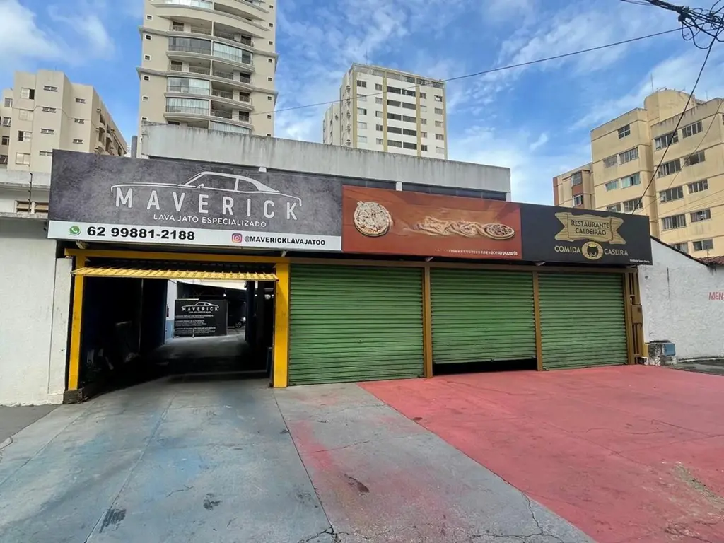 Lote com 617,70 m² , contendo : 20 vagas de garagens, 01 lava jato, wcs e escrit...