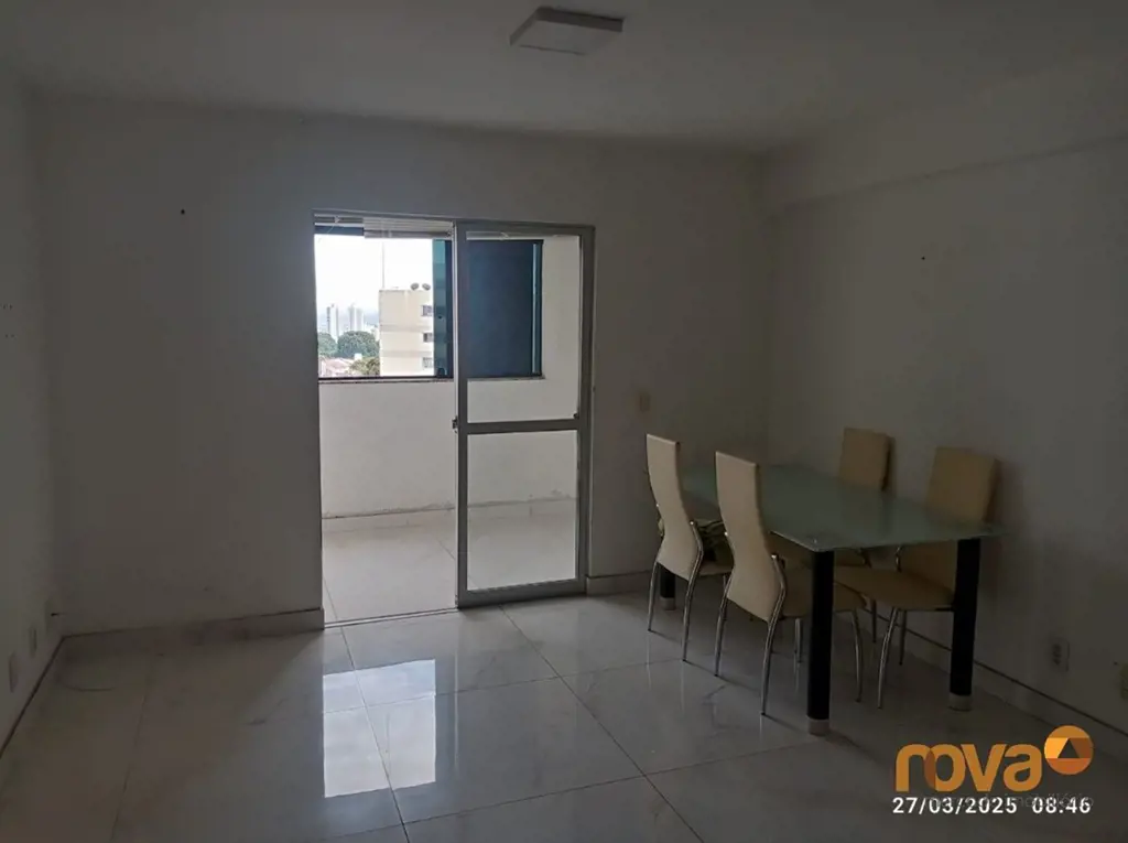 Apartamento a venda com 2 quartos sendo 1 suíte e 1 vaga coberta, no Royal Resid...