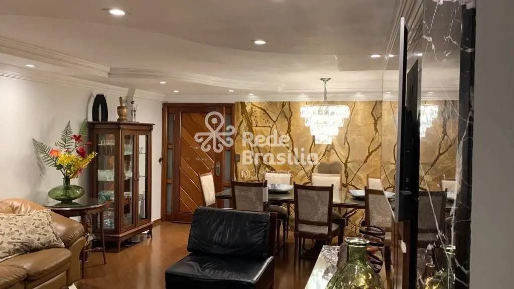 Apartamento com fino acabamento em Taguatinga!Apartamento possui 120m² e é divid...