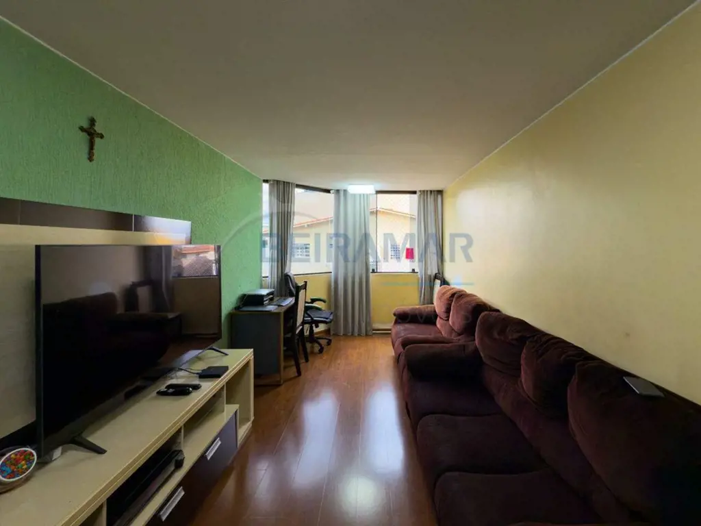 Apartamento 3 Quartos, Nascente, 1 Vaga de Garagem Coberta à Venda na QE 38 - Re...