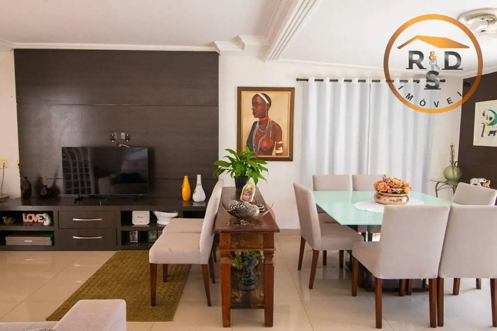 Oportunidade Única! Lote de 800m² com Duas Casas e Lazer CompletoSe você busca e...