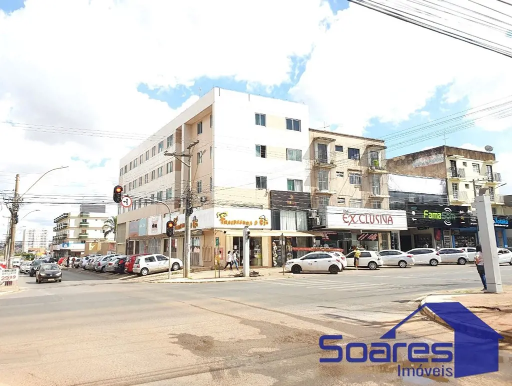 Encante-se com este lindo apartamento localizado na QNE 17, lote 01, ap.202. Com...