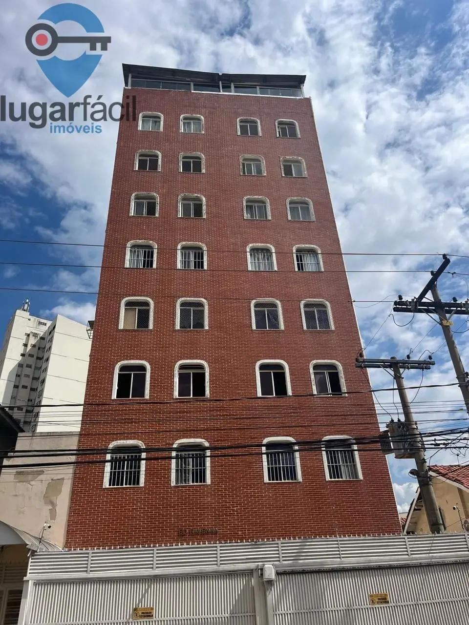 Edifício Ravenna centro.Piso inferior: sala ampla para 2 ambientes, dois quartos...