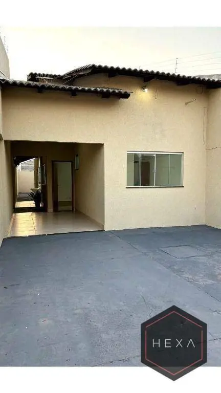 Casa à Venda no St. Independência - Aparecida de Goiânia - GO! Localizada em uma...