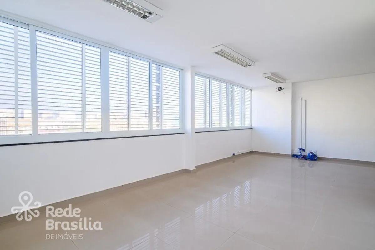 Salas excepcionais disponíveis para locação no Edifício Bandeirantes. Localizaçã...