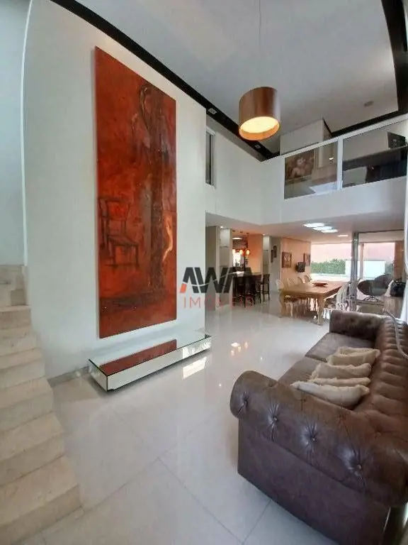 Sobrado a venda no Jardins Atenas com 320m² de área construída e 504m² do terren...