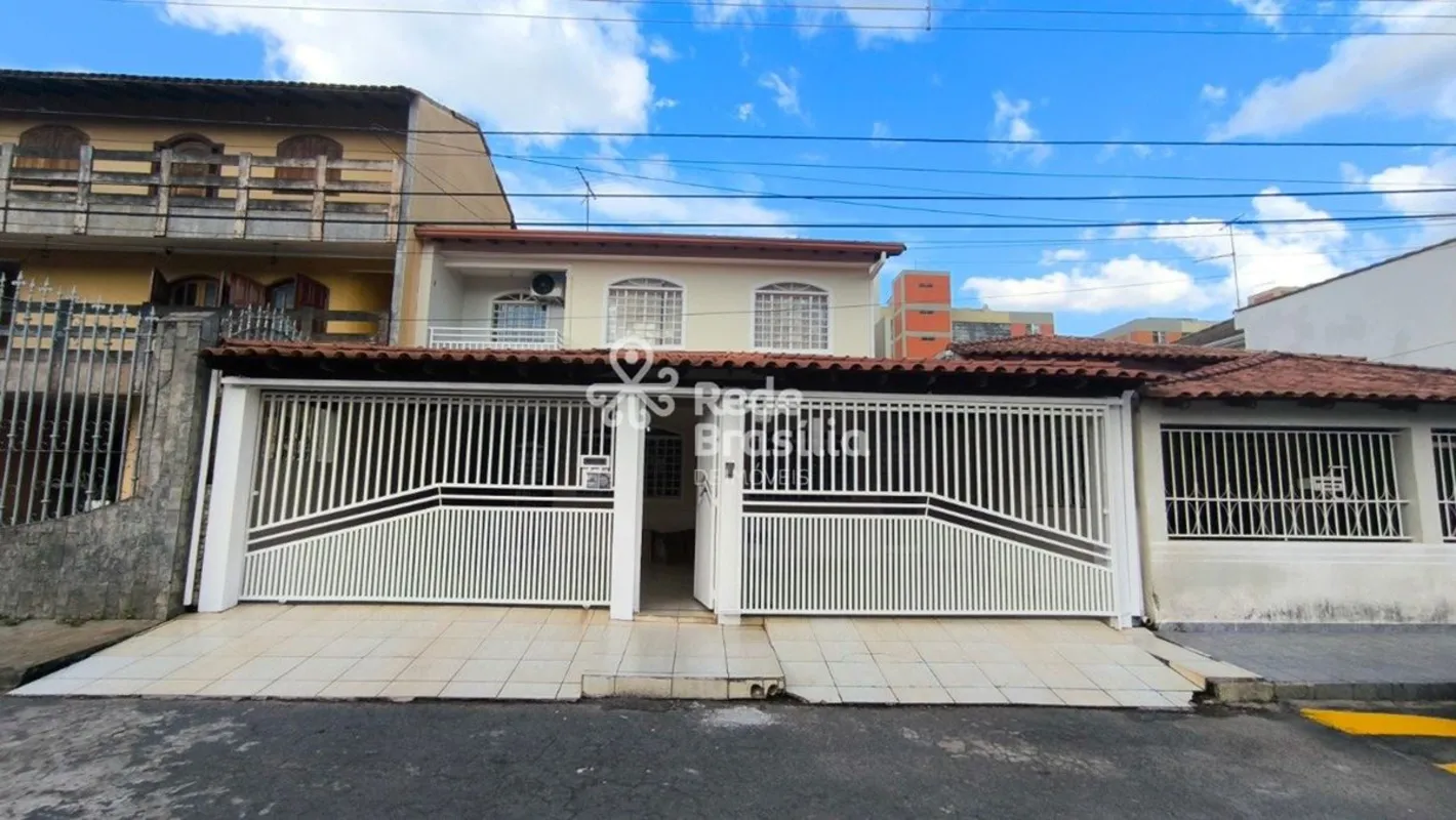 QE 28 CONJUNTO S CASA 34 - GUARÁDESTAQUES: Excelente localização, próximo ao pon...