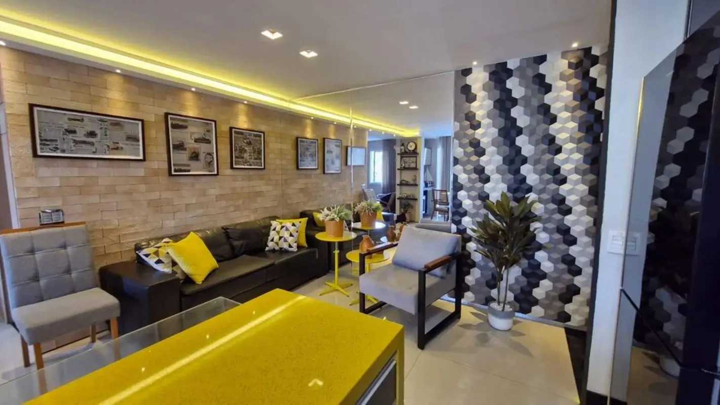 Apartamento com 62m², 2 quartos revertido para 1, todo reformado, com piso em po...