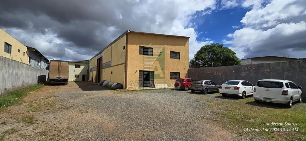 Excelente Oportunidade! Imóvel Amplo e Versátil em Terreno de 1.000 m²Com 787 m²...