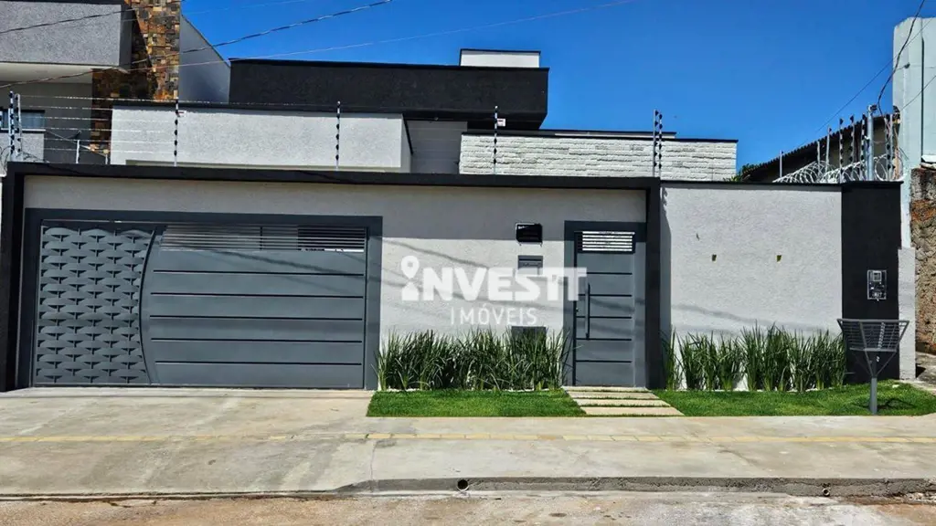 LOCALIZAÇÃO:A Presidente Lincoln está localizada no bairro Jardim Presidente, em...