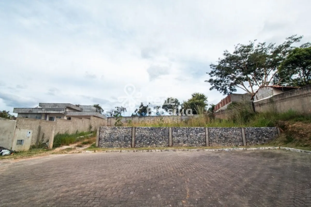 Condomínio Quintas das ColinasFinanciamento: NãoImóvel localizado no Condomínio ...