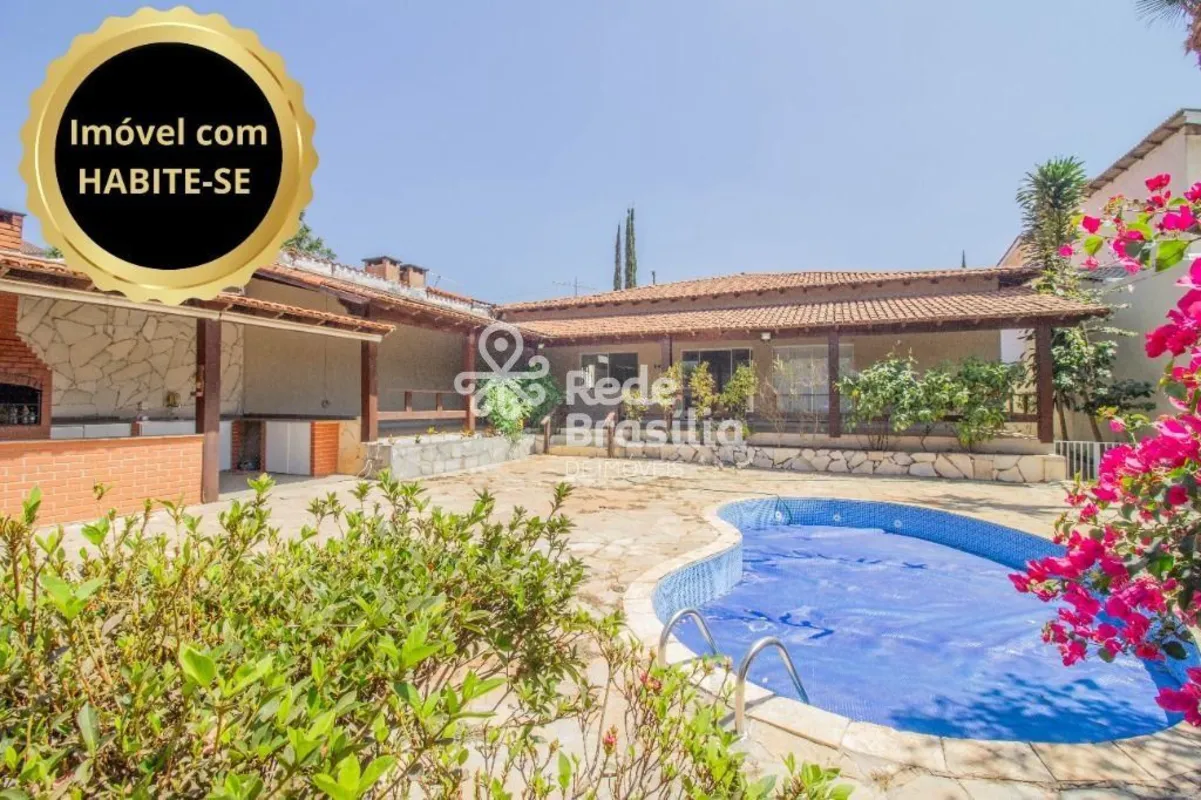 Casa térrea com Habite-se no Condomínio Jardim Botânico VI, ideal para quem busc...