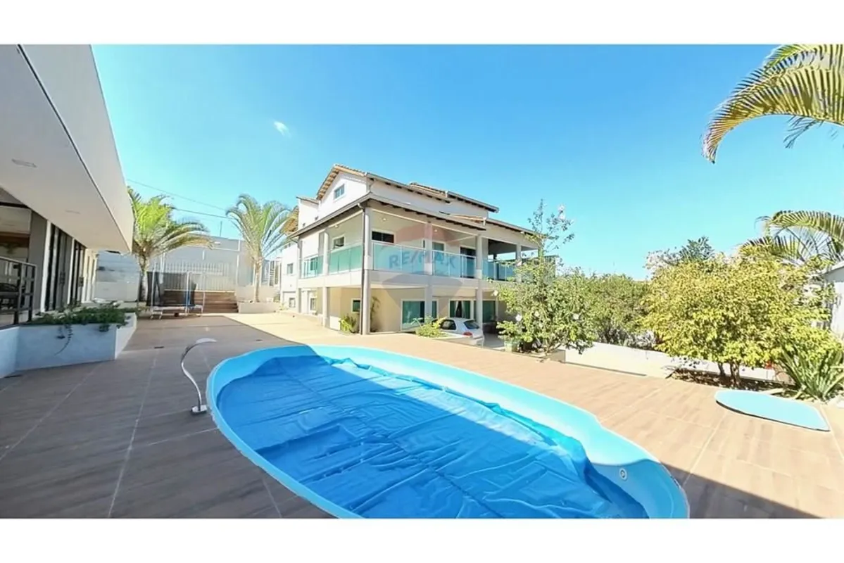 Vendo Casa com 6 quartos e lazer completo no Riacho fundoMaravilhosa Casa de Alt...