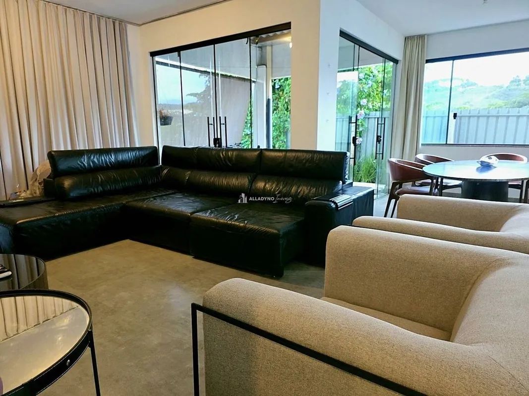 Casa térrea no Jardim Botânico AMOBB Ideal para famílias ou investidores!Se você...