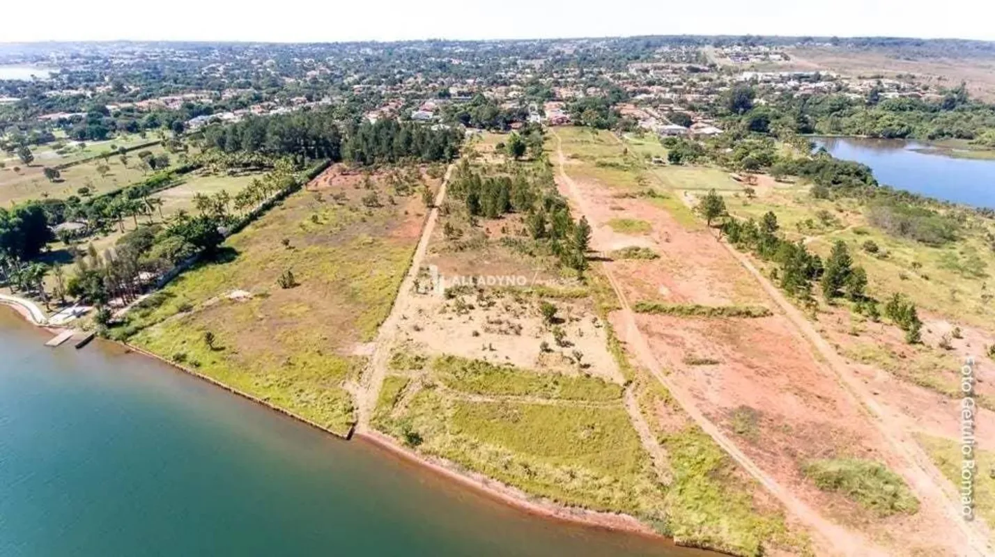 Terreno à venda na QL20 do Lago Sul, Ponta de Picolé, com uma localização privil...