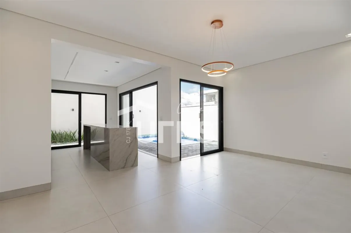 COD U-0024209 - Casa à venda no Jardins Bolonha - 225m2Descubra o equilíbrio per...