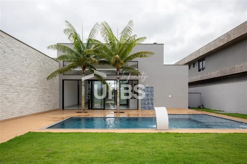 COD U-0023257 - EXCLUSIVA CASA TÉRREA NO PORTAL DO SOL GREENApresentamos esta im...