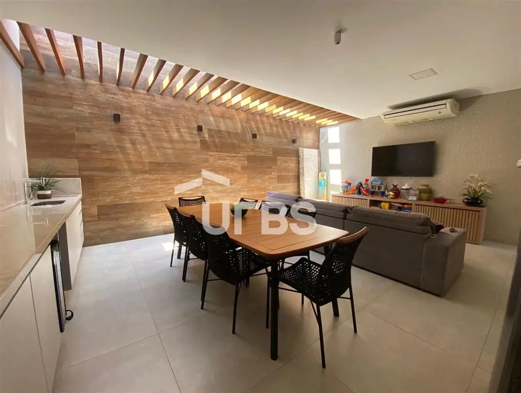 COD U-0023832 - Sobrado à venda em condomínio fechado no Parque Amazônia, 3 suít...