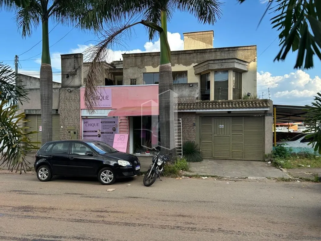 Imóvel para renda 360m²  Terreno 390m²  Construção Apenas a 500m do Buriti Shopp...