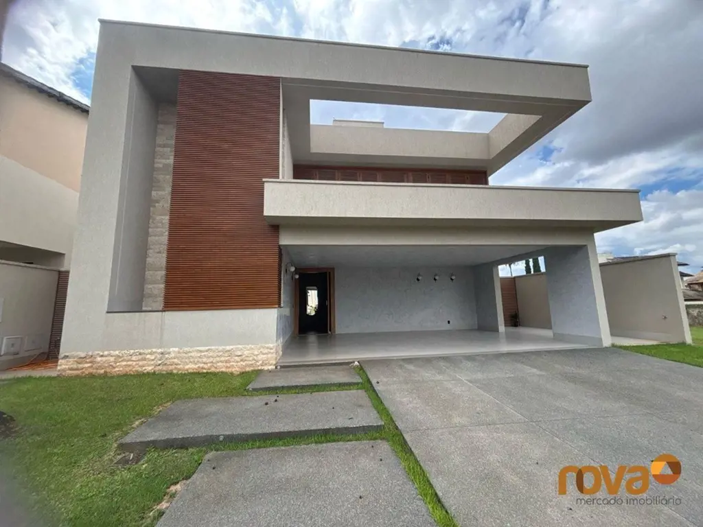 Sobrado com 4 quartos com 4 suítes Mobiliado. Fachada Contemporânea.1 piso térre...