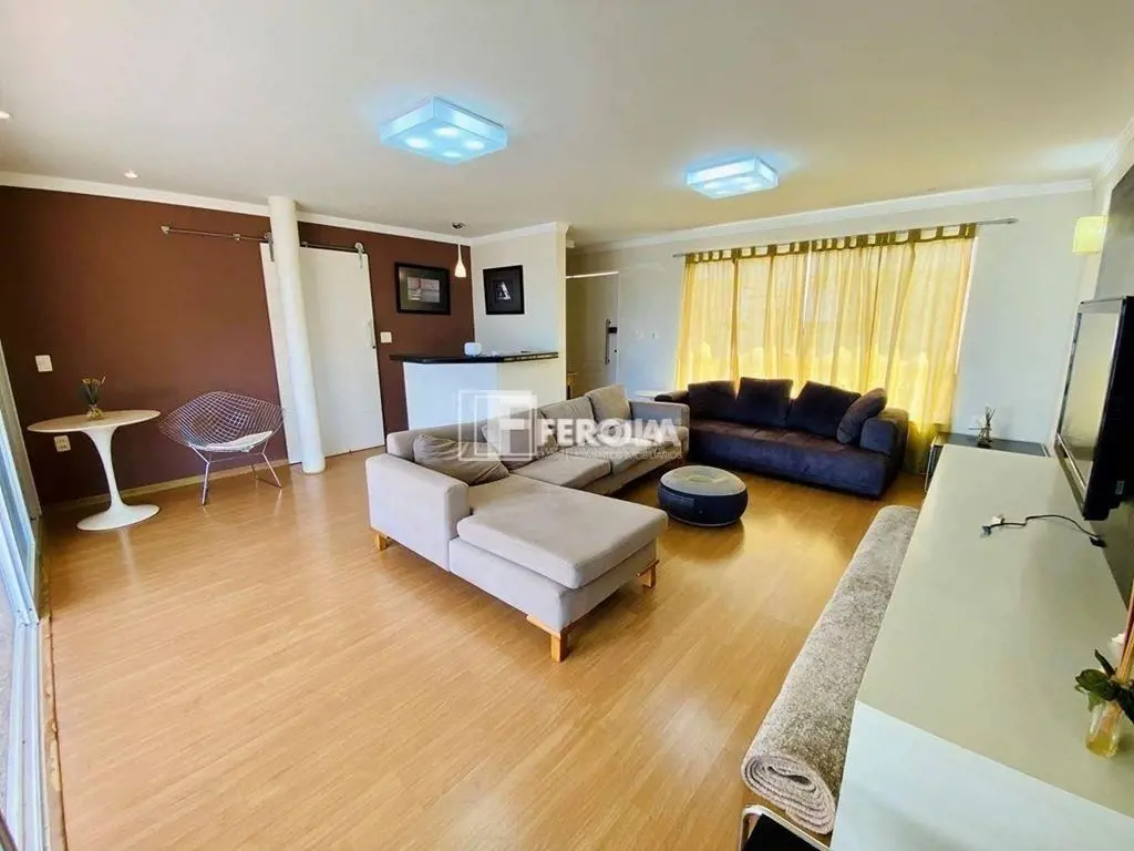 FEROLA EMPREENDIMENTOS IMOBILIÁRIA VENDE: Casa no condomínio Quintas Interlagos....