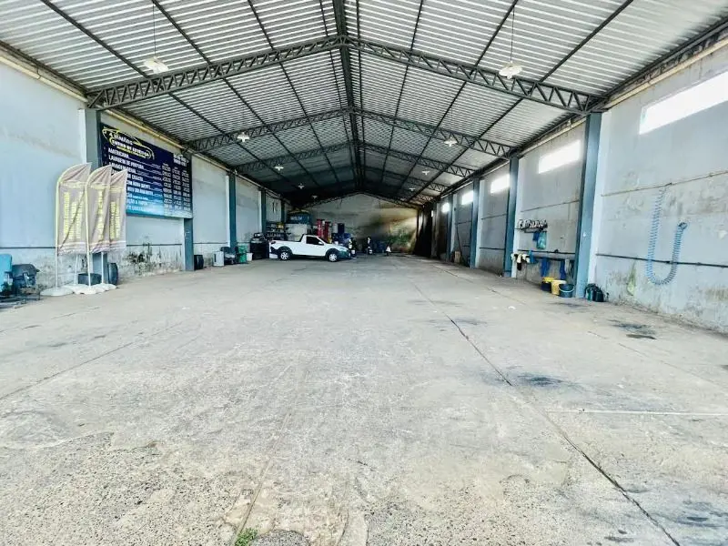 SETOR HABITACIONAL ARNIQUEIRAGalpão na Avenida principal, proxímo a adminstração...