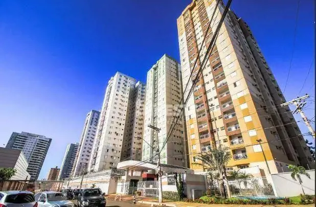 LOCALIZAÇÃO:Em localização privilegiada, próximo a Faculdades. Rodeado à uma amp...