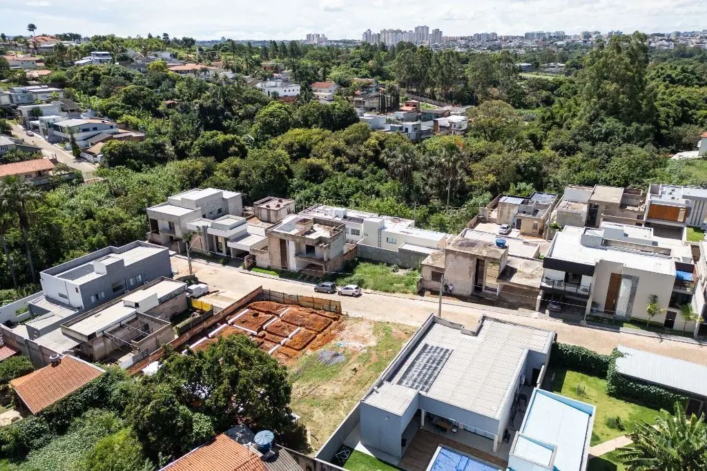 :: Lote em Arniqueiras - condomínio fechado Imagine viver em um condomínio fecha...