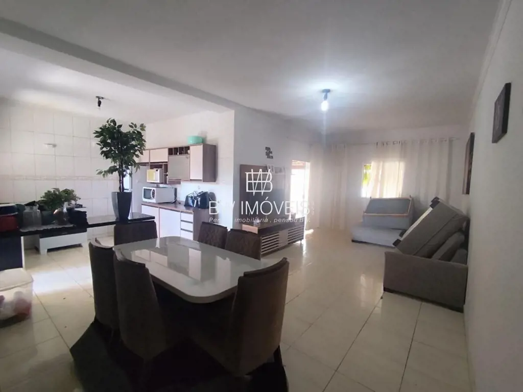 VENDO, casa 3 quartos sendo 1 suíte, setor Sônia Maria, próxima ao condomínio Gr...