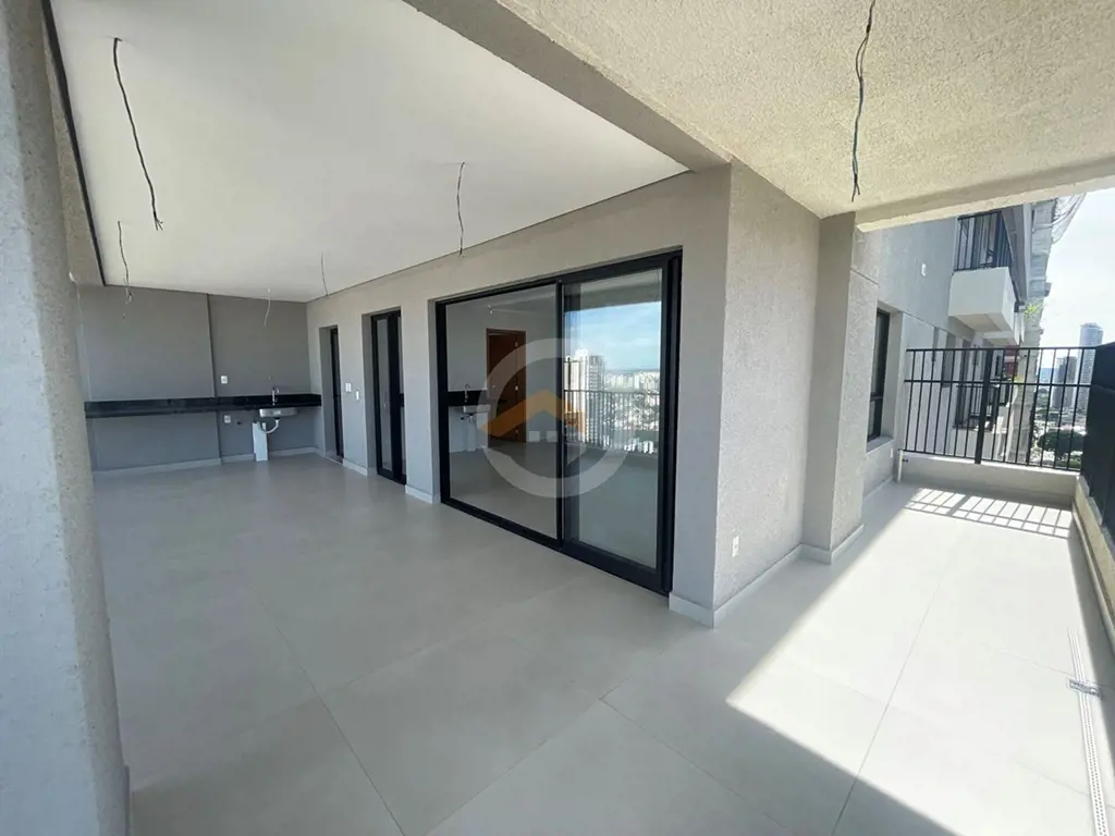 Apartamento a venda 2 quartos sendo 2 suítes, Penthouse 27º andar no melhor do S...