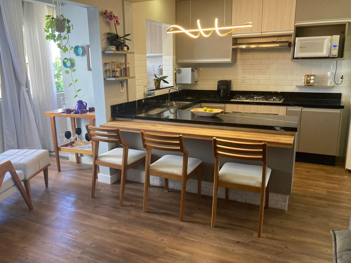 GUARÁ - LÚCIO COSTAQE 03 Res. GaropabaVende-se apartamento reformado no 3º andar...