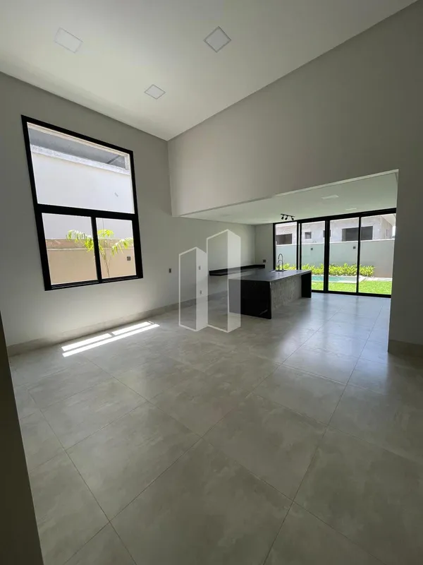 Casa térrea - Jardins Porto 325m 2 de terreno 178,52m 2 de área construída 3 suí...