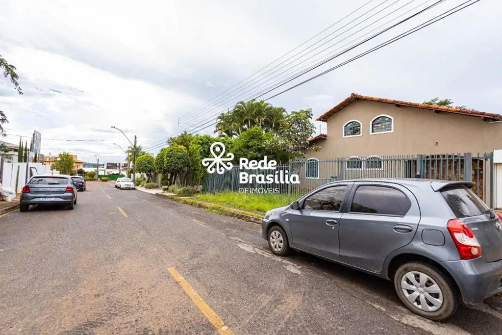 SHIS QL 22 - Lago Sul -Excelente localização, aceita financiamento e propostas.E...