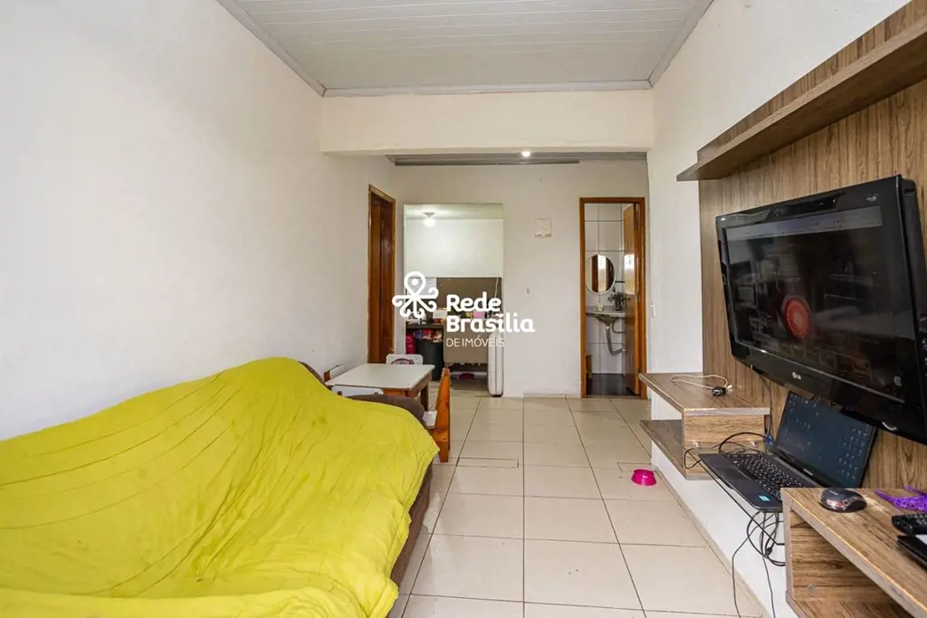 QE 38 - Guará II.Descubra o seu novo lar na QE 38, Guará II! Uma localização pri...