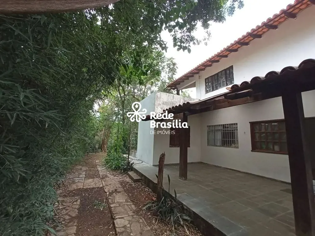 Condomínio Lago Sul II - Jardim BotânicoApresentamos uma oportunidade única para...