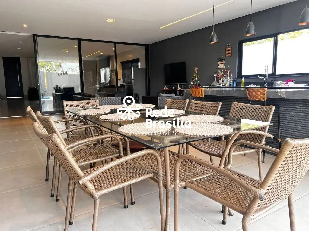 SMPW 3 - Park Way - Aceita Proposta Apresentamos duas propriedades excepcionais,...