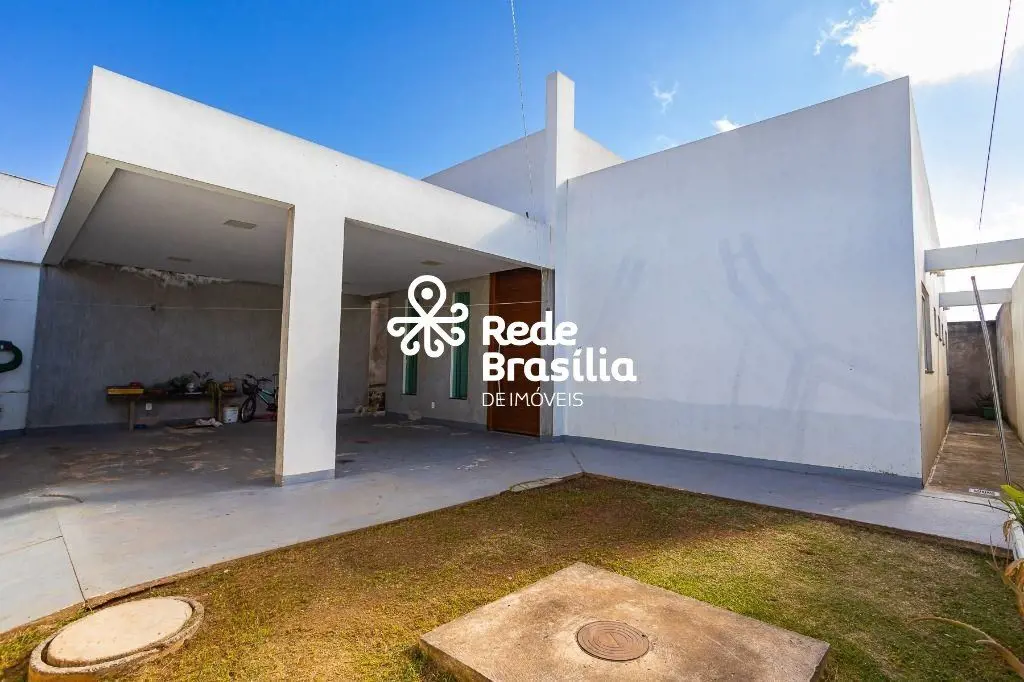 SHA Conjunto 6 Condomínio Águas Douradas | Casa 3 Quartos sendo 1 Suíte e 2 Vaga...