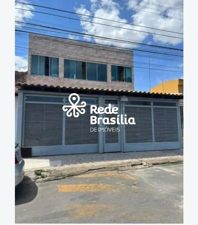 QS 12 | Casa com 4 Quartos sendo 3 Suítes com 2 Vagas de Garagem - Riacho Fundo ...