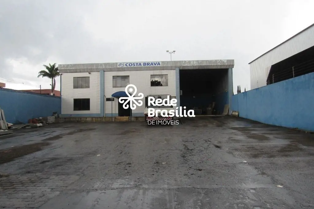 Área ADE 1 |Terreno com prédio comercial - recepção - salas - Área de Desenvolvi...