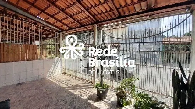Avenida Central - Núcleo Bandeirante Excelente casa composta p/ - 120m² - Sala a...