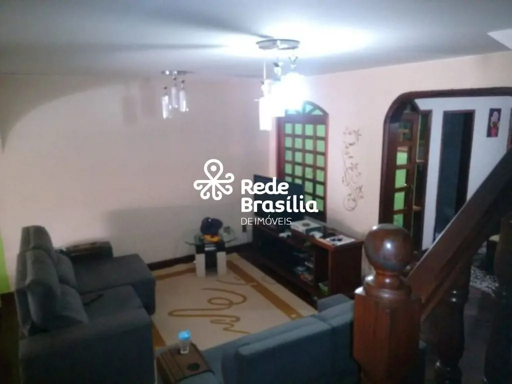 Avenida Contorno - Núcleo Bandeirante Para quem busca conforto e praticidade, ap...