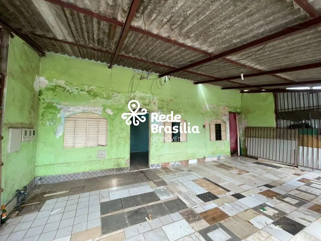 QNP 5 - Ceilândia NorteÓtima oportunidade em Ceilândia Norte! Esta casa bem loca...