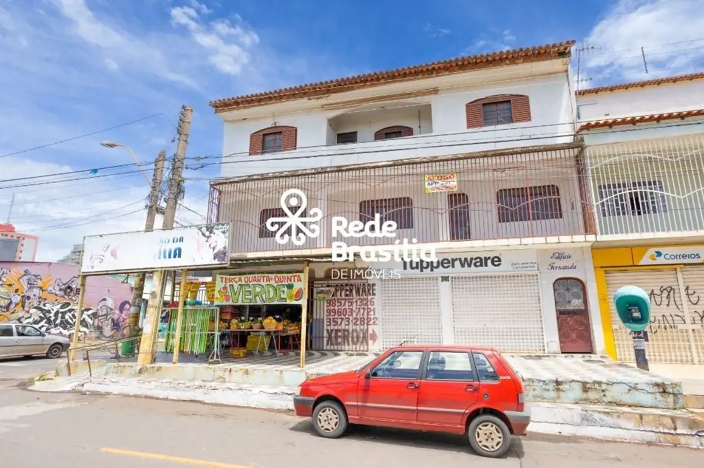 QNN 20 - CeilandiaVendo prédio comercial e residencial. Prédio de esquina bem lo...